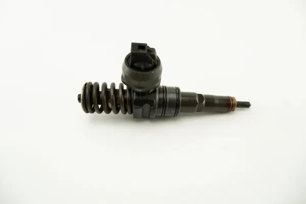 Pompe à carburant Bosch d'occasion OEM 0414720215 image 5