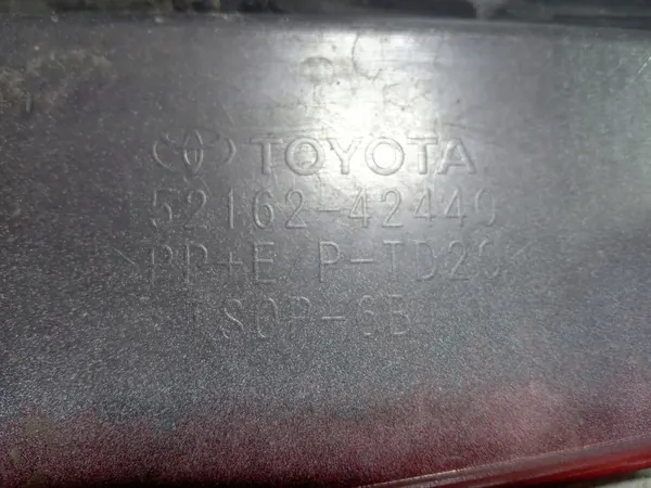 Toyota RAV4 Canto Para-choques Traseiro Esquerdo OE 52162-42440 image 8