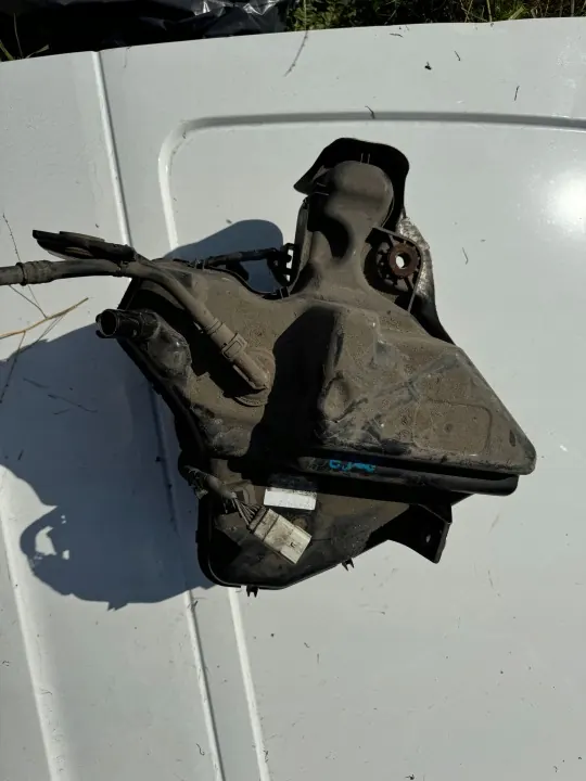 Depósito AdBlue OEM 260941 para Ford Edge 2019- image 2