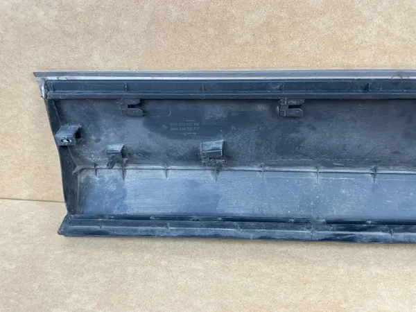 OEM 5NA854939AF Moldura Porta Esquerda Dianteira VW Tiguan II image 8