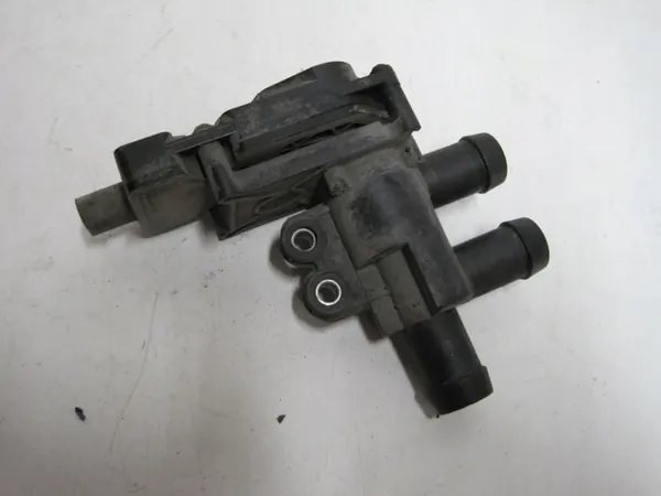 Válvula solenoide usada OEM 971819076A - Volkswagen image 2