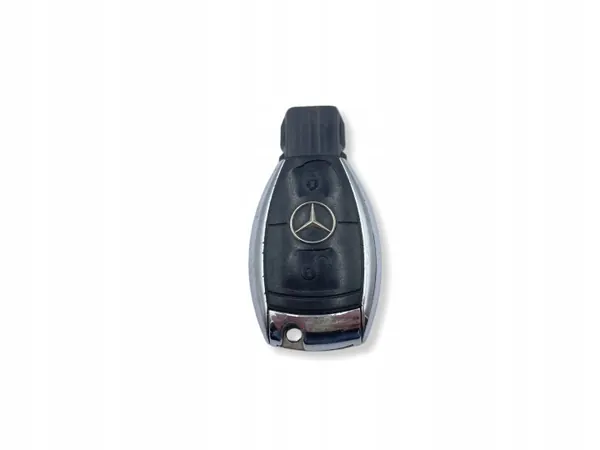 Llave Mercedes OEM UHP2255 - 2 Botones Plata Pez image 2