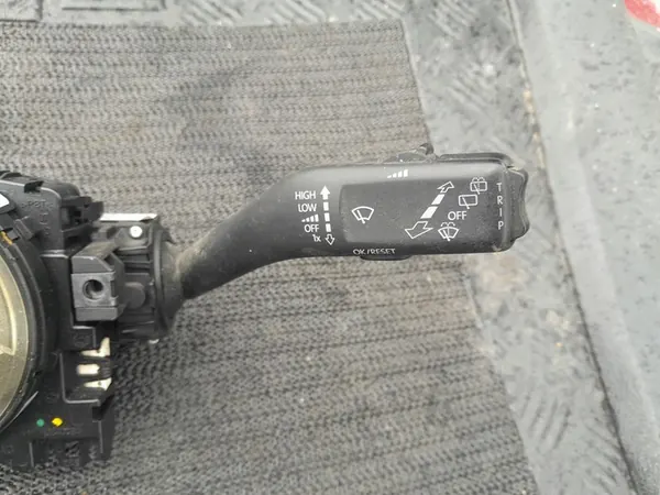 VW Golf VI Kombischalter 5K0953513S image 3