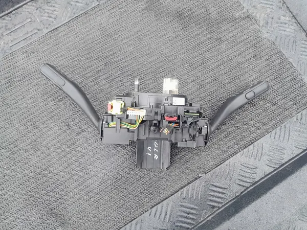 VW Golf VI Kombischalter 5K0953513S image 6