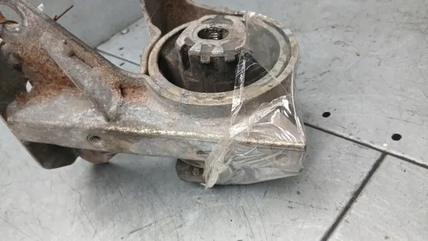 Support Moteur Rover 75 I 02R 2.0CDT Sedan VOLVOMAR image 2