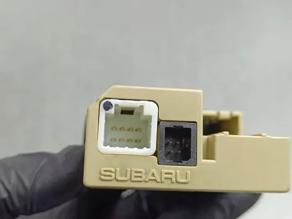 Prise USB Subaru Outback OEM 86257AL200 - Occasion image 3