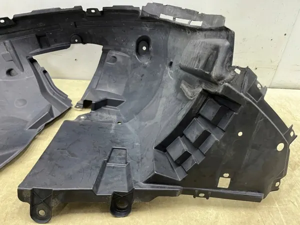 Nissan Qashqai II J11 Front Right Wheel Arch OEM image 5