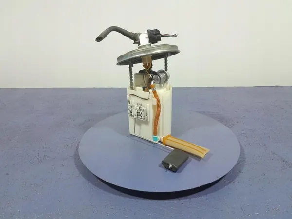 HYUNDAI ELANTRA IV 06-10 Kraftstoffpumpe 31110-2H000 image 3