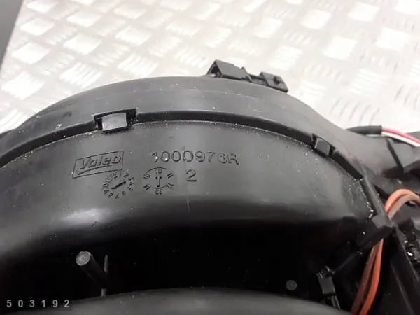 BMW Lämmityspuhallin OEM 6411921633502 - Käytetty image 9