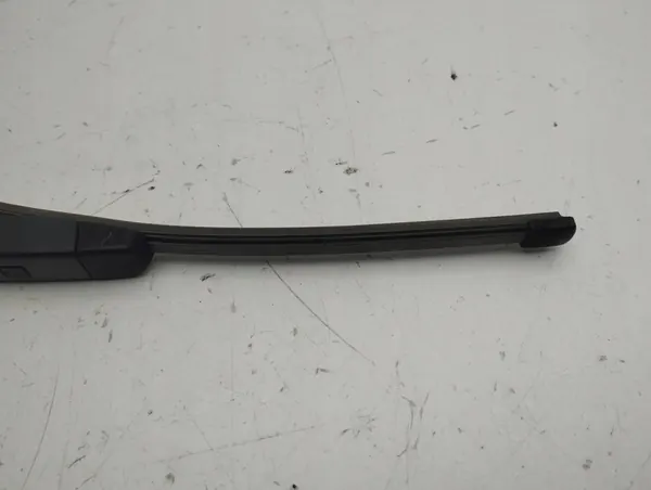 Skoda Octavia Mk4 2022 Rear Wiper image 5