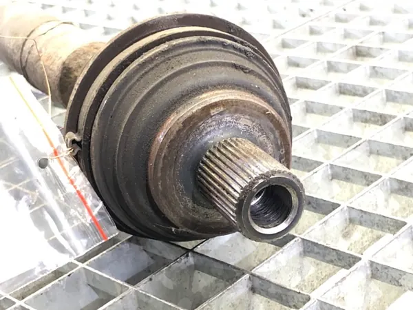 Framre höger drivaxel Skoda Octavia II 1.6 102HK image 5