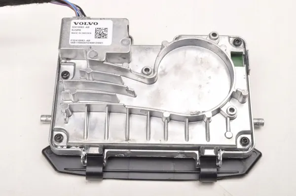 Caméra radar avant Volvo XC60 II OEM 32410083 image 3