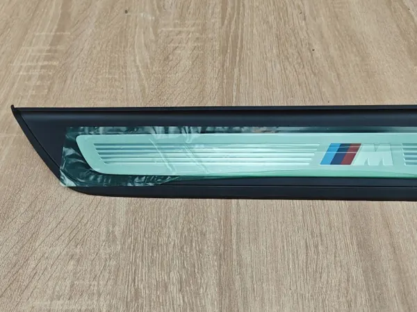 OEM 5A0DB65 etukynnyssuoja BMW G30 G31 M-paketille image 3