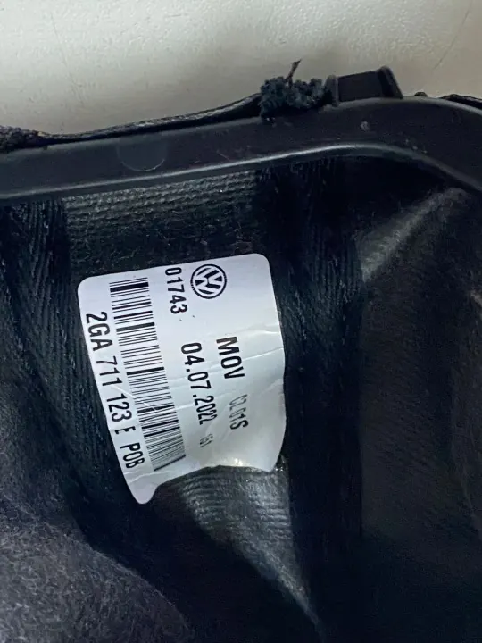 VW T-Roc växelspaksknopp OEM 2GA711123E image 3
