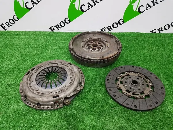 Audi Q3 8U Volante de Embreagem 06j105266ac / 06j141025g image 3