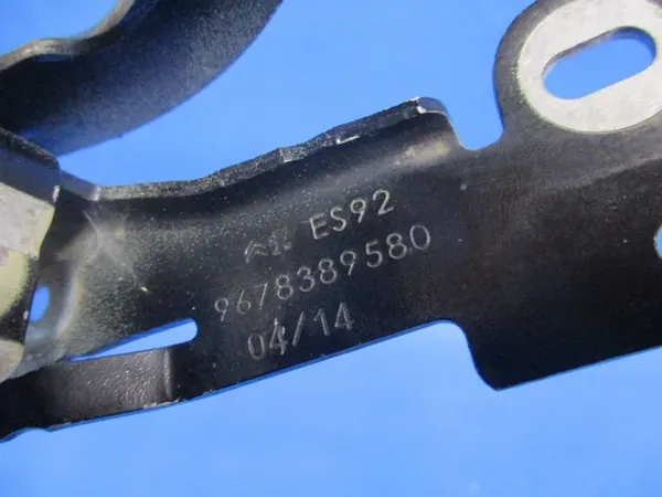 Peugeot 2008 Hood Hinge Left OE 9678389580 image 3