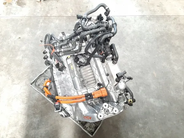 Motor elétrico Mercedes EQB OEM A2433408901 - Usado image 3