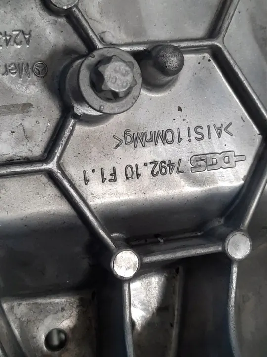 Motor elétrico Mercedes EQB OEM A2433408901 - Usado image 4