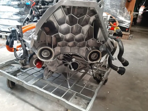 Motor elétrico Mercedes EQB OEM A2433408901 - Usado image 8