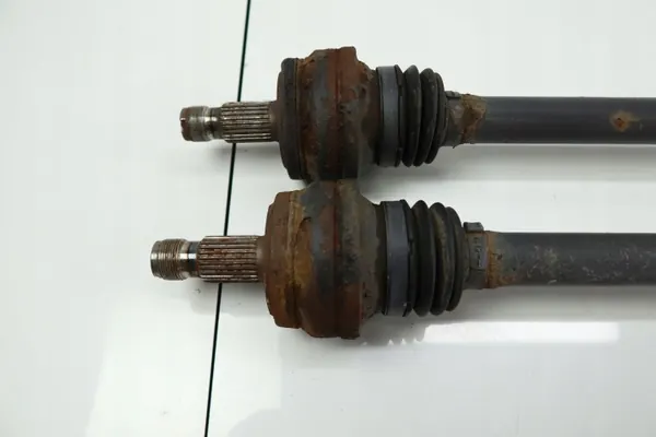 Arbre de transmission Mercedes W204 1.8 CGI manuel OEM 204-półoś-m image 4