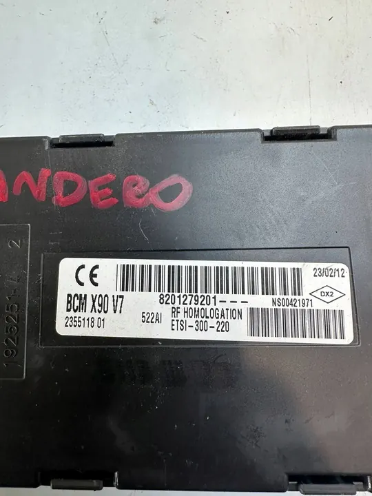 RENAULT SANDERO BCMX90V7 Styrenhet 8201279201 image 5