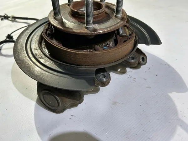 OEM 0487711234 Cubo Trasero Derecho Dodge Durango image 6