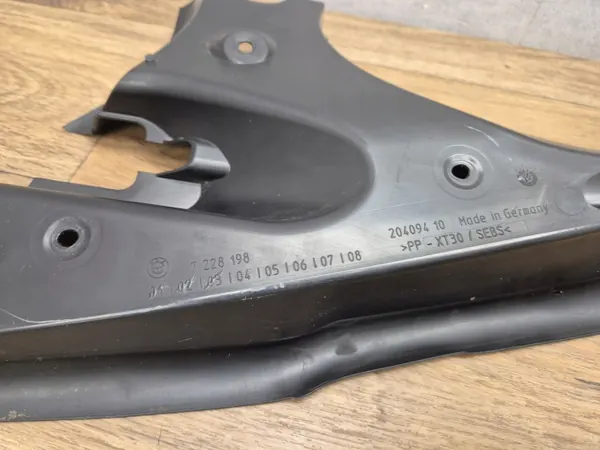 Cache de gouttière coffre BMW F12 OEM 7228197 7228198 image 8