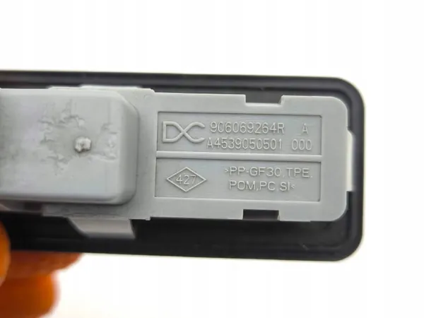 Manija de maletero Renault Captur II OEM 906069264R image 7