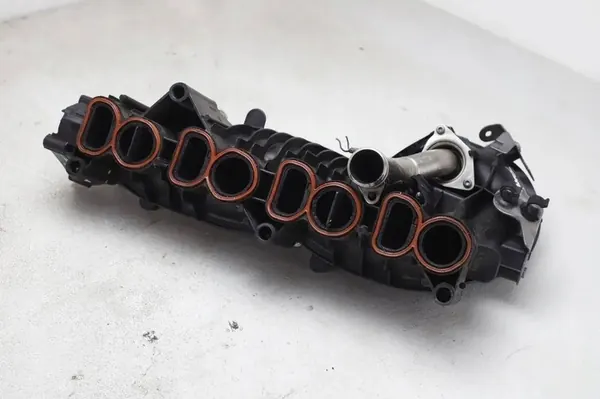 Collecteur d'admission BMW 1 (E87) 2009 Diesel 105kW OEM image 5