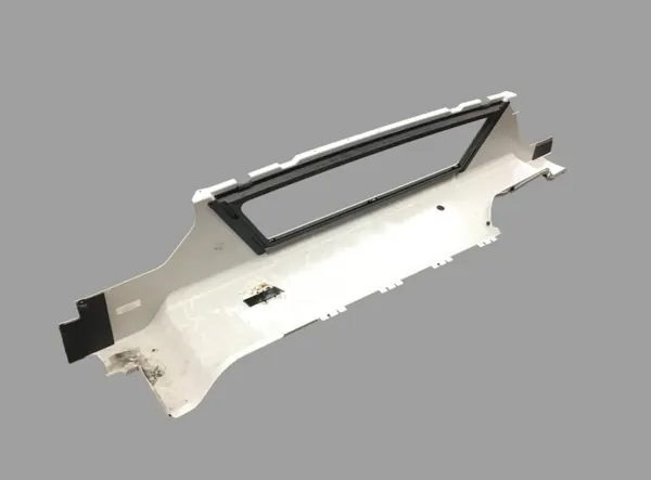 OEM 21828437 Cobertura Cabine Volvo Plástica - Usada image 3