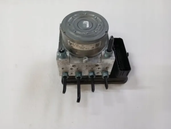 Pompe ABS OEM 6891409 pour BMW X1 F48 - Occasion image 2