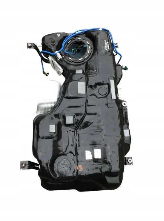 Depósito de combustible Mercedes-Benz OEM A2460054799 - Usado image 2