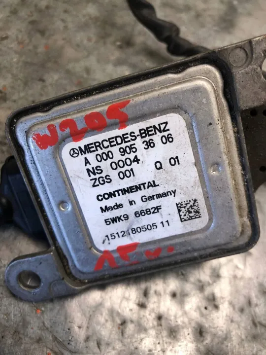 Mercedes Lambda NOX Sensor OEM A0009053606 image 4
