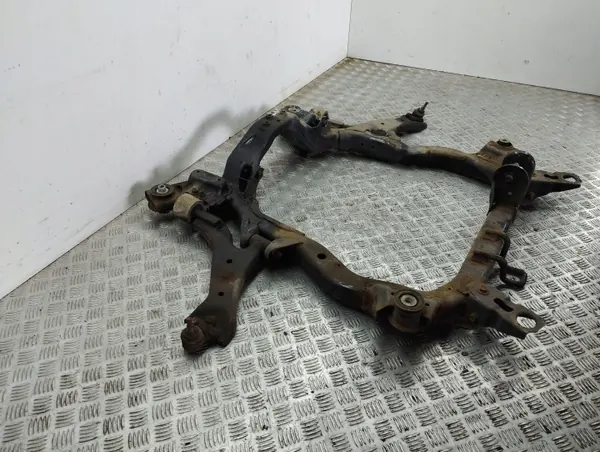Opel Antara 2012 Etuapukehys OEM AMD90731 image 3