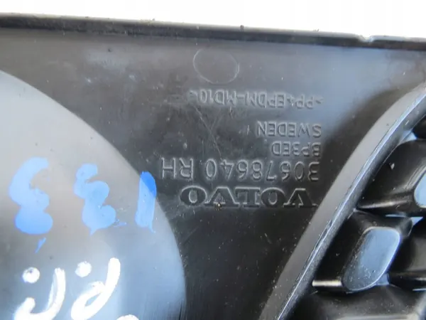 Griglia VOLVO V70 MK3 image 3