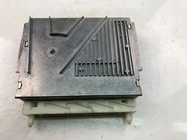 Ordinateur Boîte Volvo OEM 17261504 pour S60 image 4