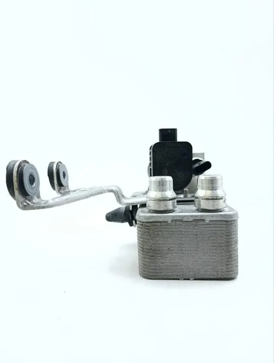 Refroidisseur d'huile OEM A2978305403 Mercedes-Benz EQE image 5