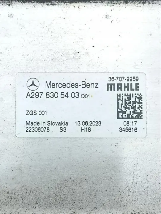 Refroidisseur d'huile OEM A2978305403 Mercedes-Benz EQE image 7