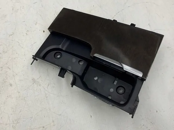 Cendrier tunnel Volvo XC90 II OEM 31377381 image 3