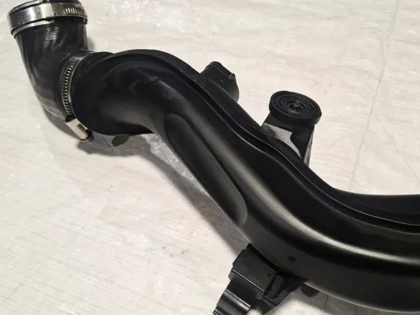 Tuyau Intercooler Turbo OEM 5N0145770A pour VW Passat B6 image 4