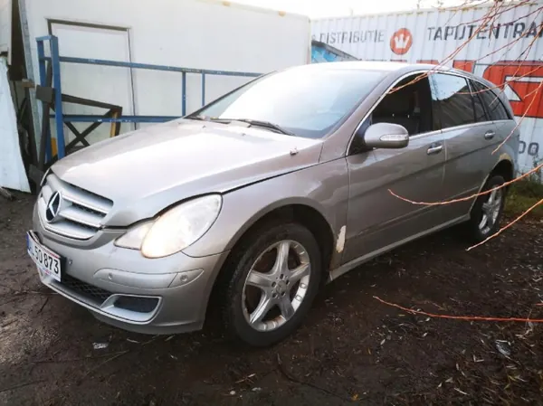 Bomba de aceite Mercedes-Benz OEM A6421810847 - Usada image 7