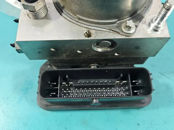 ABS-pumppu Jaguar XF II X260 OEM 0265956242 image 3