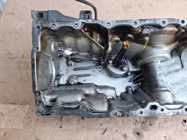 BMW OEM 7823203 Öljypannu X-Drive N57 3.0dX image 3