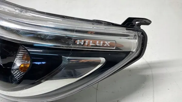 Faros LED delantero izquierdo TOYOTA HILUX VIII 15-19 image 4