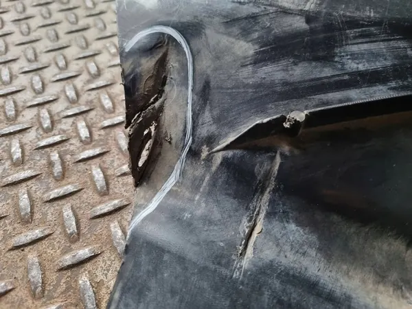 DODGE CHALLENGER 2015- Motoröverdrag 4WD 68214816AA image 7