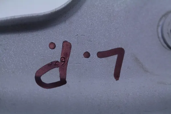 Vänster skärmmontering BMW X1 F48 OEM 7329447 image 3