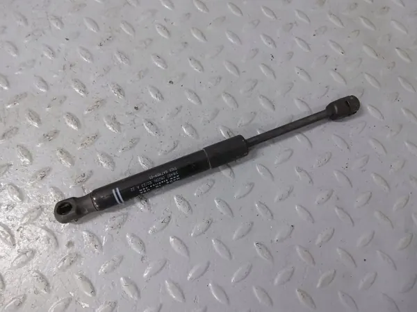 Atuador do capô BMW XM OEM 5A71159 - Usado image 5