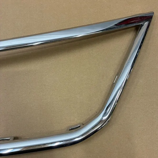 Skoda Rapid Front Grille Frame 2012-2019 OE image 4