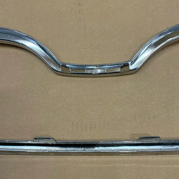 Skoda Rapid Front Grille Frame 2012-2019 OE image 6