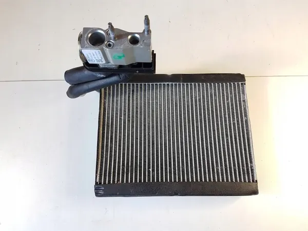Evaporador AC Peugeot 2008 II OEM 7015011027 image 2